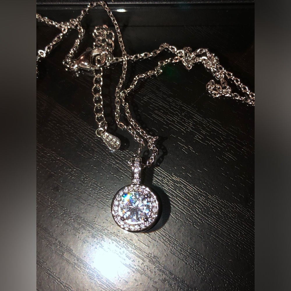 1 Carat Moissanite Diamond Sterling Silver Pendant Necklace - Picture 3 of 4